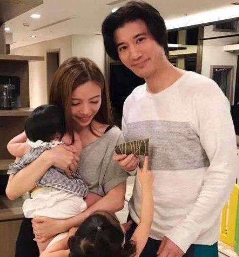 娱乐圈吃瓜夫妻有哪些,揭秘吃瓜夫妻们的爱恨情仇